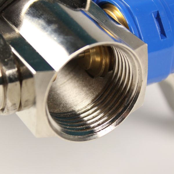 Коллектор Gross 8504 1" - 3/4" на 5 выходов и прямая смесительная группа с насосом